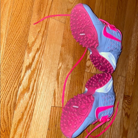 nike womens shoes hot pink